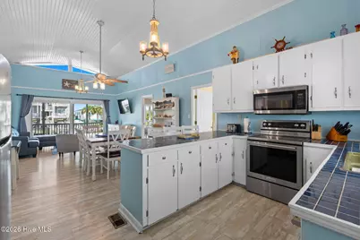140 Lions Paw, Holden Beach, NC 28462 - Photo 15