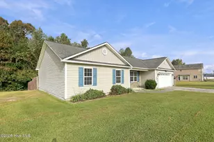 161 Southwoods Ln, Jacksonville, NC 28540 - Photo 9