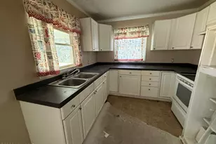 209 Peaks St, Williamston, NC 27892 - Photo 5