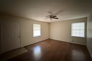 105 New St, Williamston, NC 27892 - Photo 9