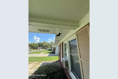 217 N Edgewood Avenue, Williamston, NC 27892 - Photo 3