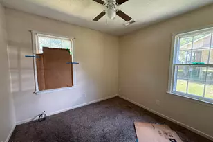 221 Faulk St, Williamston, NC 27892 - Photo 15