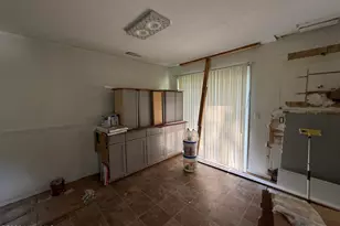 221 Faulk St, Williamston, NC 27892 - Photo 5