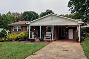 403 E Tennessee Ave, Bessemer City, NC 28016 - Photo 1