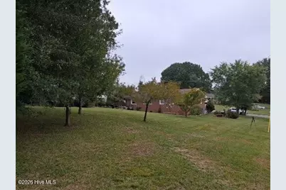 403 E Tennessee Avenue, Bessemer City, NC 28016 - Photo 9