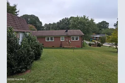 403 E Tennessee Avenue, Bessemer City, NC 28016 - Photo 5