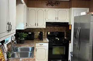 403 E Tennessee Ave, Bessemer City, NC 28016 - Photo 21