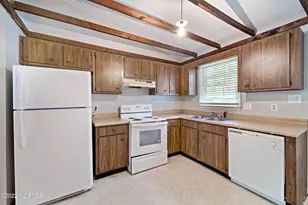 228 Cedar Crk Dr, Jacksonville, NC 28540 - Photo 5