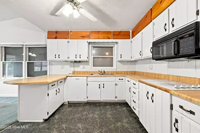 140 Lousan Drive, Cape Carteret, NC 28584 - Photo 31