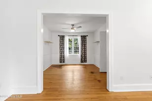 1610 Crescent Dr, Elizabeth City, NC 27909 - Photo 11
