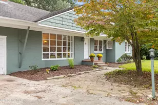 1610 Crescent Dr, Elizabeth City, NC 27909 - Photo 3