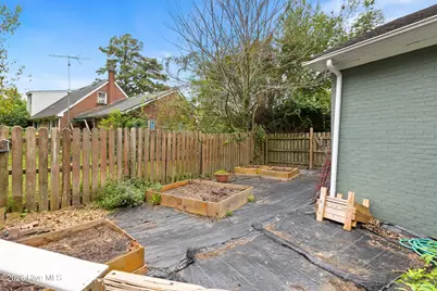 1610 Crescent Drive, Elizabeth City, NC 27909 - Photo 45