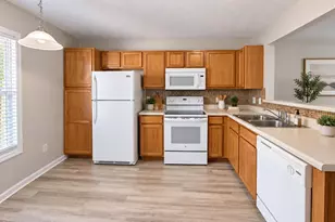 206 Palace Cir, Jacksonville, NC 28546 - Photo 11