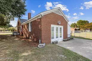 2801 Graham Dr, Kinston, NC 28504 - Photo 5