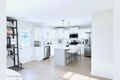 704 Mooring Court, Sneads Ferry, NC 28460 - Photo 7
