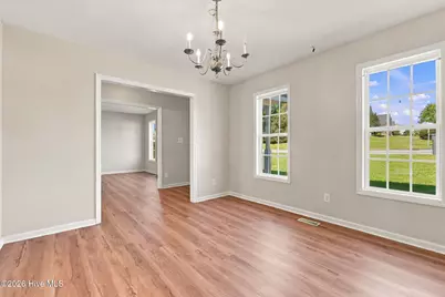 5033 Miranda Drive, Hope Mills, NC 28348 - Photo 9