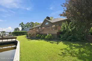 2402 Turtle Bay Dr, New Bern, NC 28562 - Photo 43