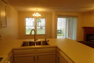 135 W Victoria Ct, Greenville, NC 27834 - Photo 3