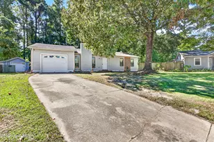 1204 Spring Villa Ct, Jacksonville, NC 28540 - Photo 3