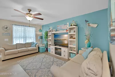 129 NE 13th Street, Oak Island, NC 28465 - Photo 9
