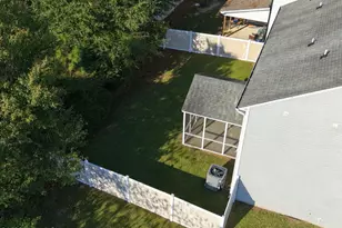 901 Jade Ln, Winterville, NC 28590 - Photo 9