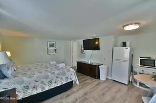 616 Carolina Beach Ave S, Carolina Beach, NC 28428 - Photo 5