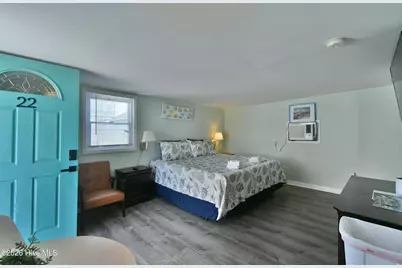 619 Lake Park Boulevard S, Carolina Beach, NC 28428 - Photo 5