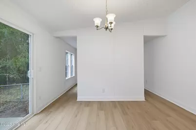 111 E Dunn Street, Sneads Ferry, NC 28460 - Photo 9
