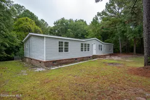 111 E Dunn St, Sneads Ferry, NC 28460 - Photo 1