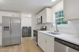 111 E Dunn St, Sneads Ferry, NC 28460 - Photo 15