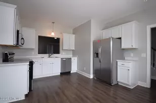 2213 Chavis Dr, Greenville, NC 27858 - Photo 3