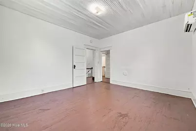 303 Paris Avenue #B, Greenville, NC 27834 - Photo 9