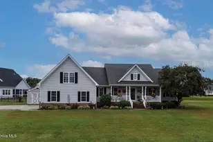 204 Grand View Dr, Elizabeth City, NC 27909 - Photo 1