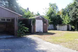2124 Oleander Dr, Wilmington, NC 28403 - Photo 31
