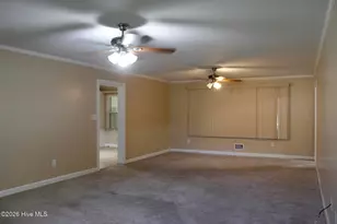 2124 Oleander Dr, Wilmington, NC 28403 - Photo 5