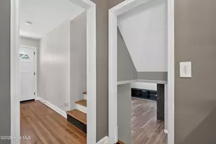 1309 Phillips Ave, New Bern, NC 28562 - Photo 19
