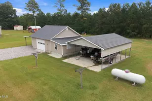 117 Hale St, Windsor, NC 27983 - Photo 9