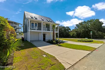 300 Georgia Avenue, Carolina Beach, NC 28428 - Photo 1