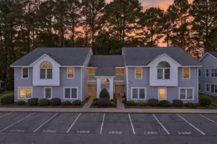 126 W Victoria Ct, Greenville, NC 27834 - Photo 3