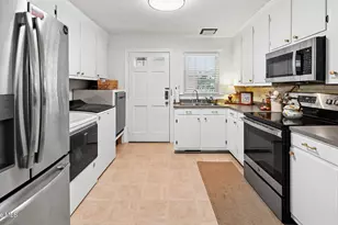 543 Boyd St, Grimesland, NC 27837 - Photo 17