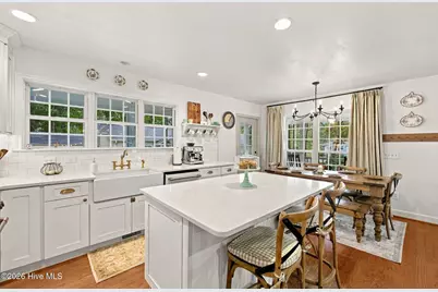 208 Park Avenue Ext, Southport, NC 28461 - Photo 7