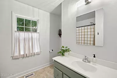 208 Park Avenue Ext, Southport, NC 28461 - Photo 17