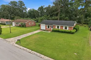 206 Sheffield Rd, Jacksonville, NC 28546 - Photo 3