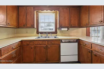 111 Belmont Drive, Greenville, NC 27858 - Photo 13
