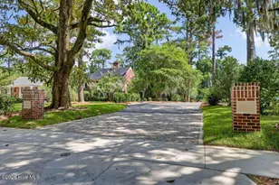 743 Finley Pl, Wilmington, NC 28403 - Photo 1