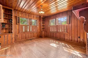 407 Cooper Dr, Clinton, NC 28328 - Photo 13