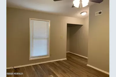 127 Twinwood Drive, Jacksonville, NC 28546 - Photo 3