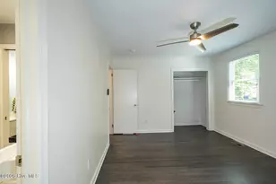 303 Hickory Dr, Chapel Hill, NC 27517 - Photo 13