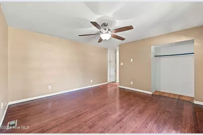205 Shamrock Drive, Jacksonville, NC 28540 - Photo 7