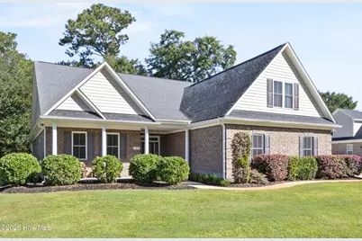323 Crown Pointe Drive, Hampstead, NC 28443 - Photo 3